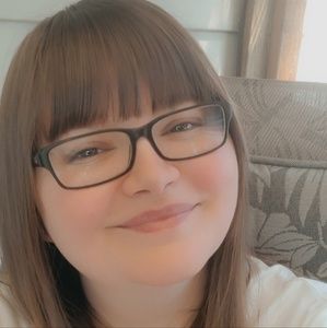 Meet your Posher, Marie-claude